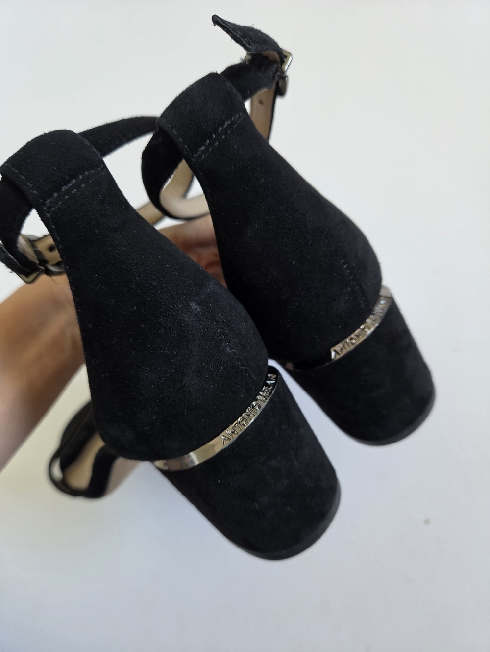 Antonio Melani Odella black suede ankle strap block heel sandals sz 8 - Picture 3 of 6